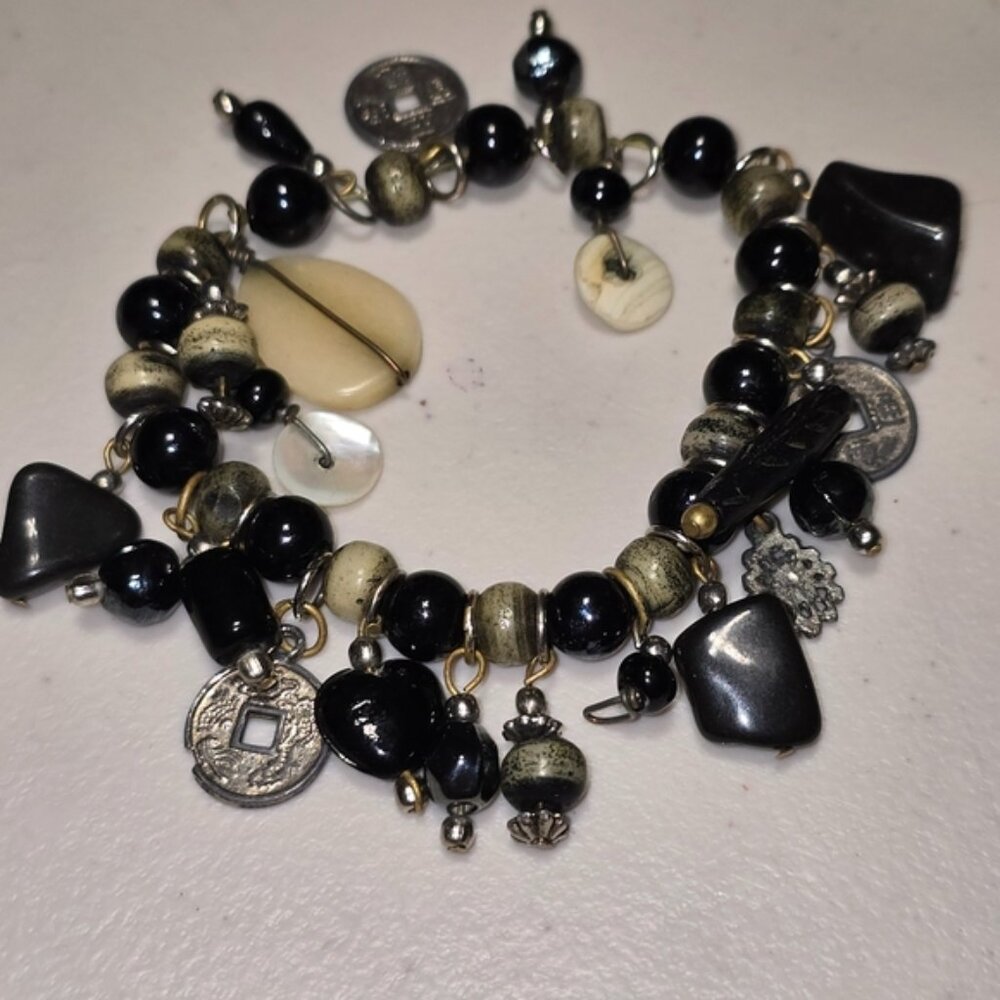 Vintage Handmade Asian Amulet Beaded Bracelet